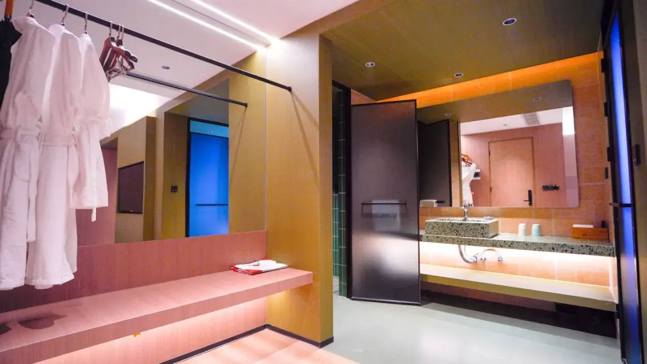 1mc1u12000jbszc8xD9CA_W_1280_853_R5