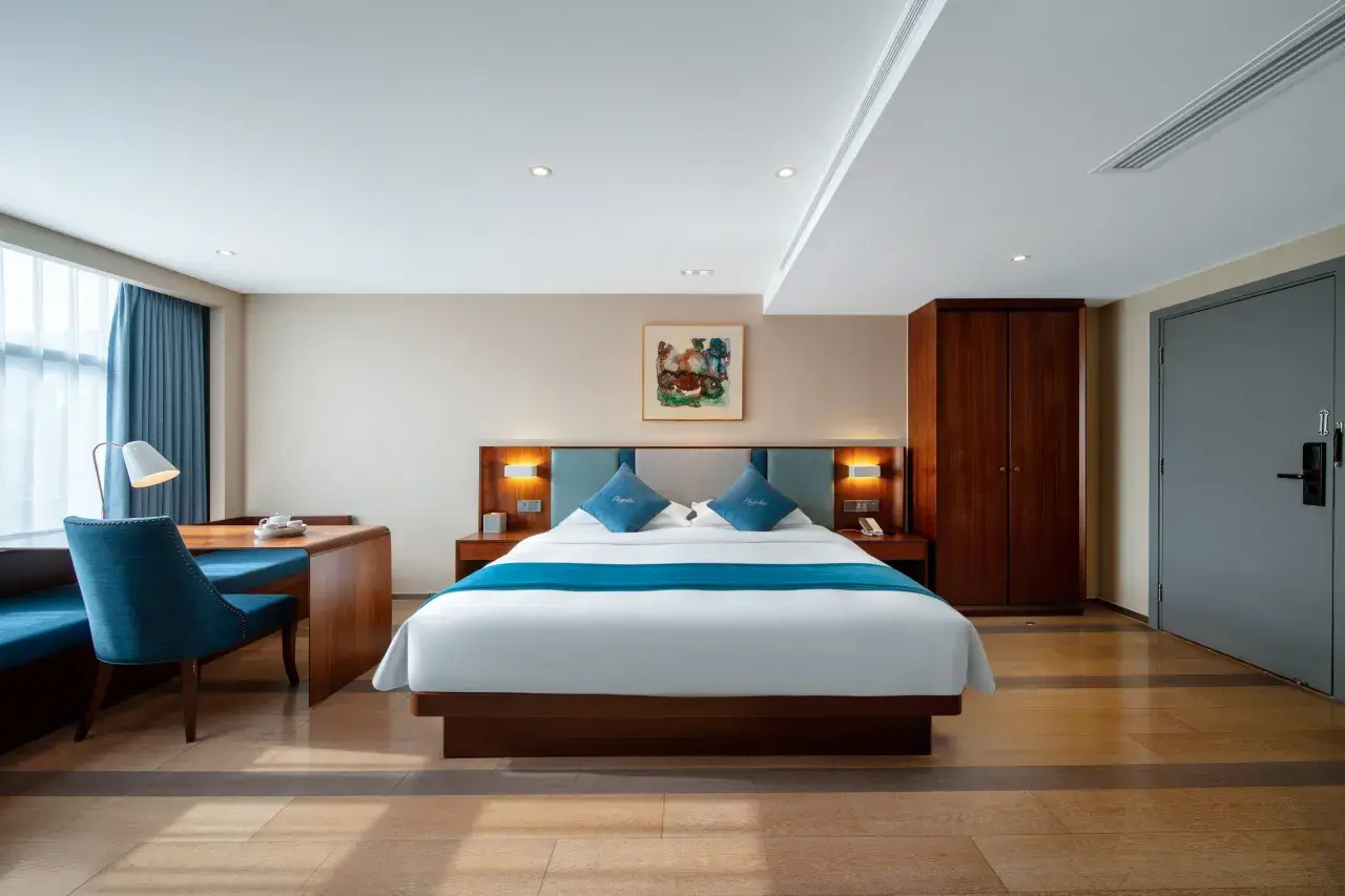 1mc3u12000l2vrl60784A_W_1280_853_R5