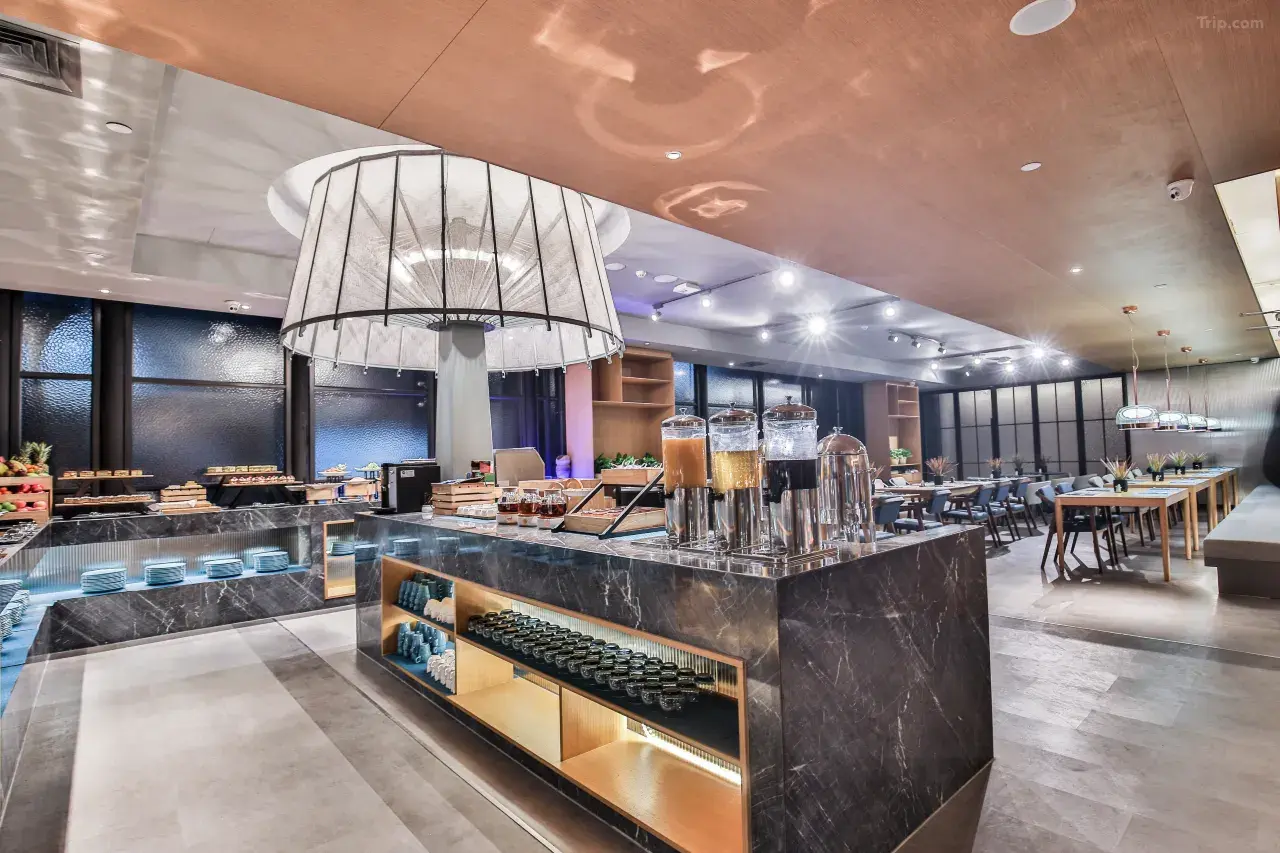 200p11000000qanf2D3E1_W_1280_853_R5