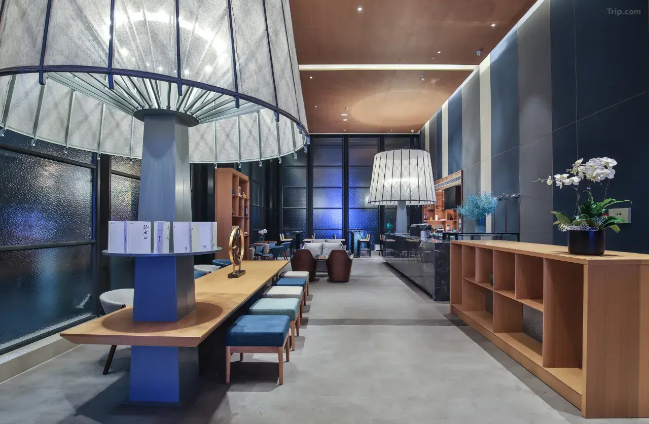 200p11000000qapew9DE6_W_1280_853_R5