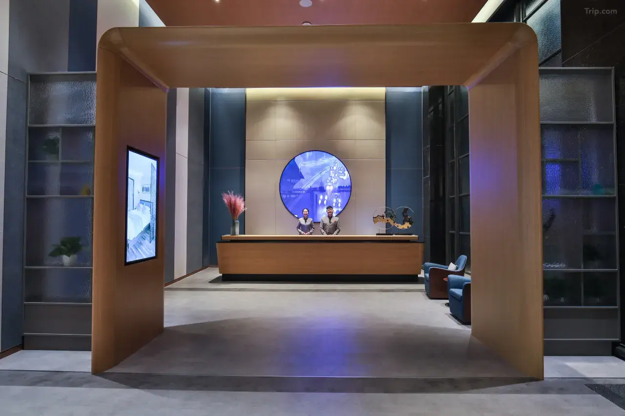 200t11000000qbmmp9D90_W_1280_853_R5