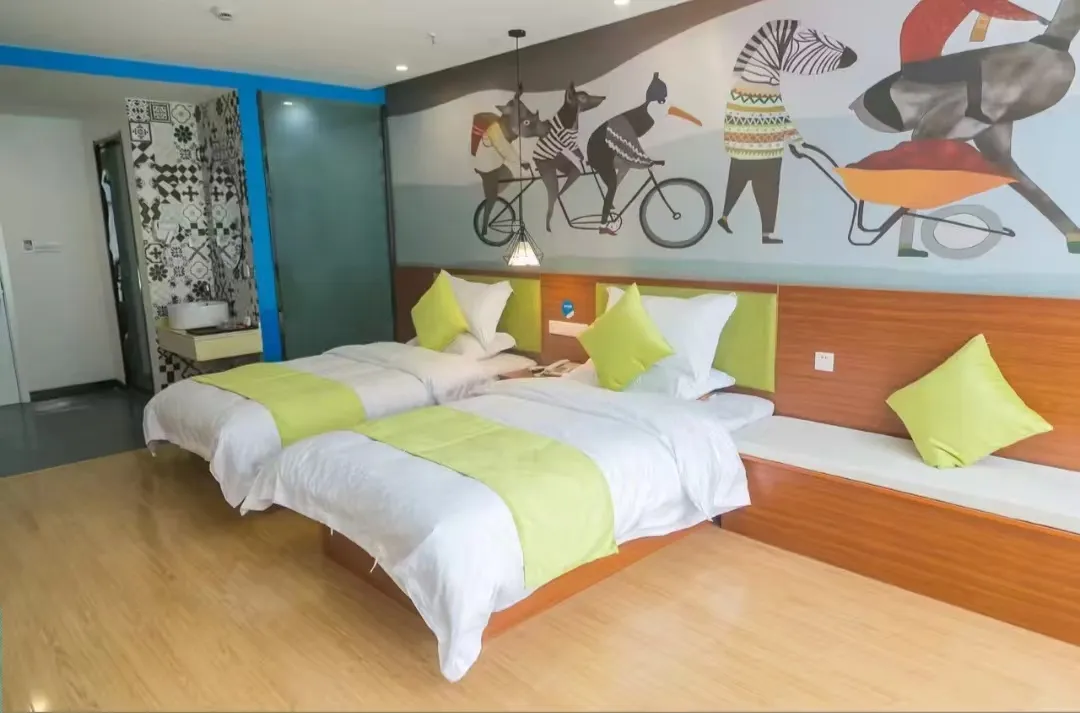 2058a0c3633844f278fe23baaaf92255-sz_222901