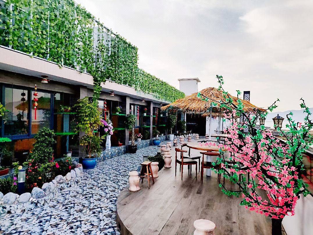 2f8d3dab465be52b8f6f8f97badbf6bd-sz_250608