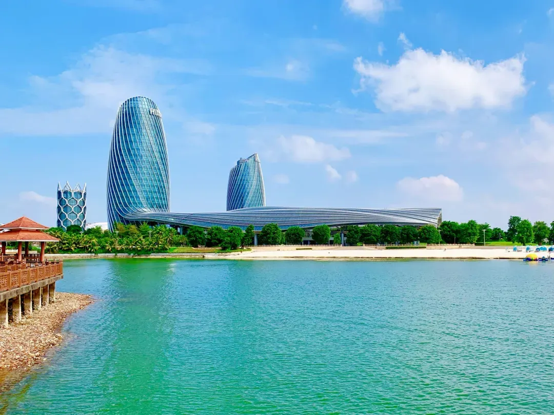 3月22日已成团【自组班-海花岛+海南环岛双飞6天5晚】2399元/人起-千亿海花岛+上海直飞-纯玩0购物！精选网红打卡地、悠享环岛假日，升级三亚一餐海鲜餐