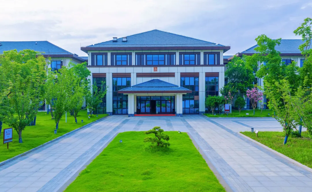 33c37efcb6113928e704f19884b395e5-sz_564125 33c37efcb6113928e704f19884b395e5-sz_564125