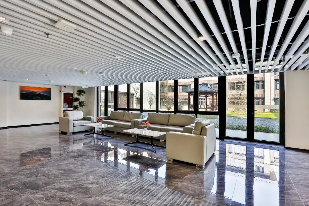 3970cc365457751d3ff04a0f21d8b111-sz_181078