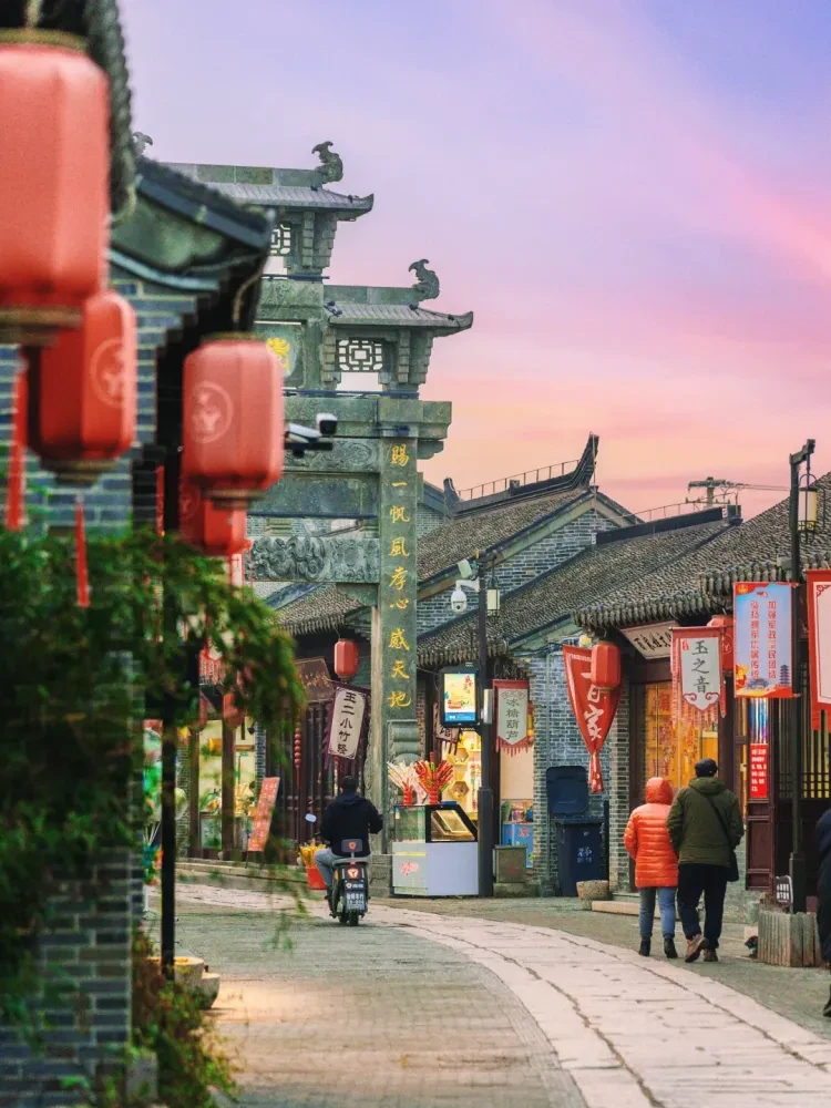 3e8febc01e438e3fbafefbfca590769d-sz_3528155