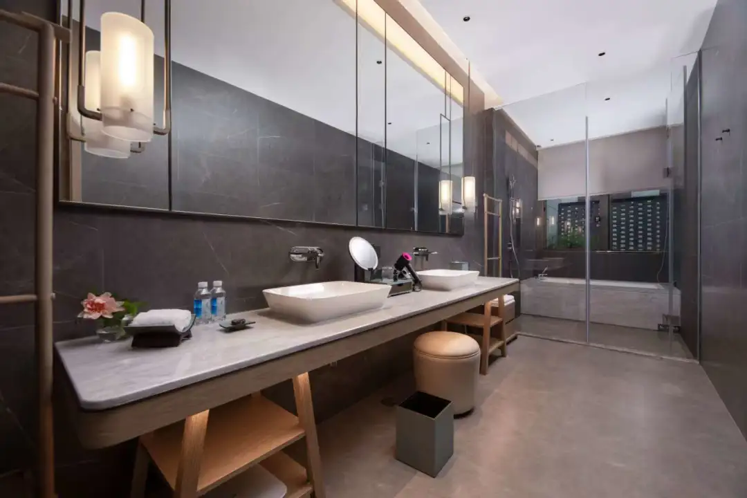 43271ccdee144344da2203a6aef20c43-sz_127424