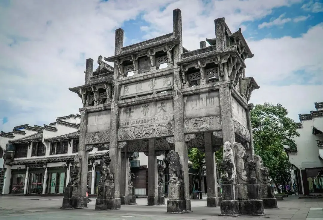 43813e4a2a004dc452c99e20f392690b-sz_142921