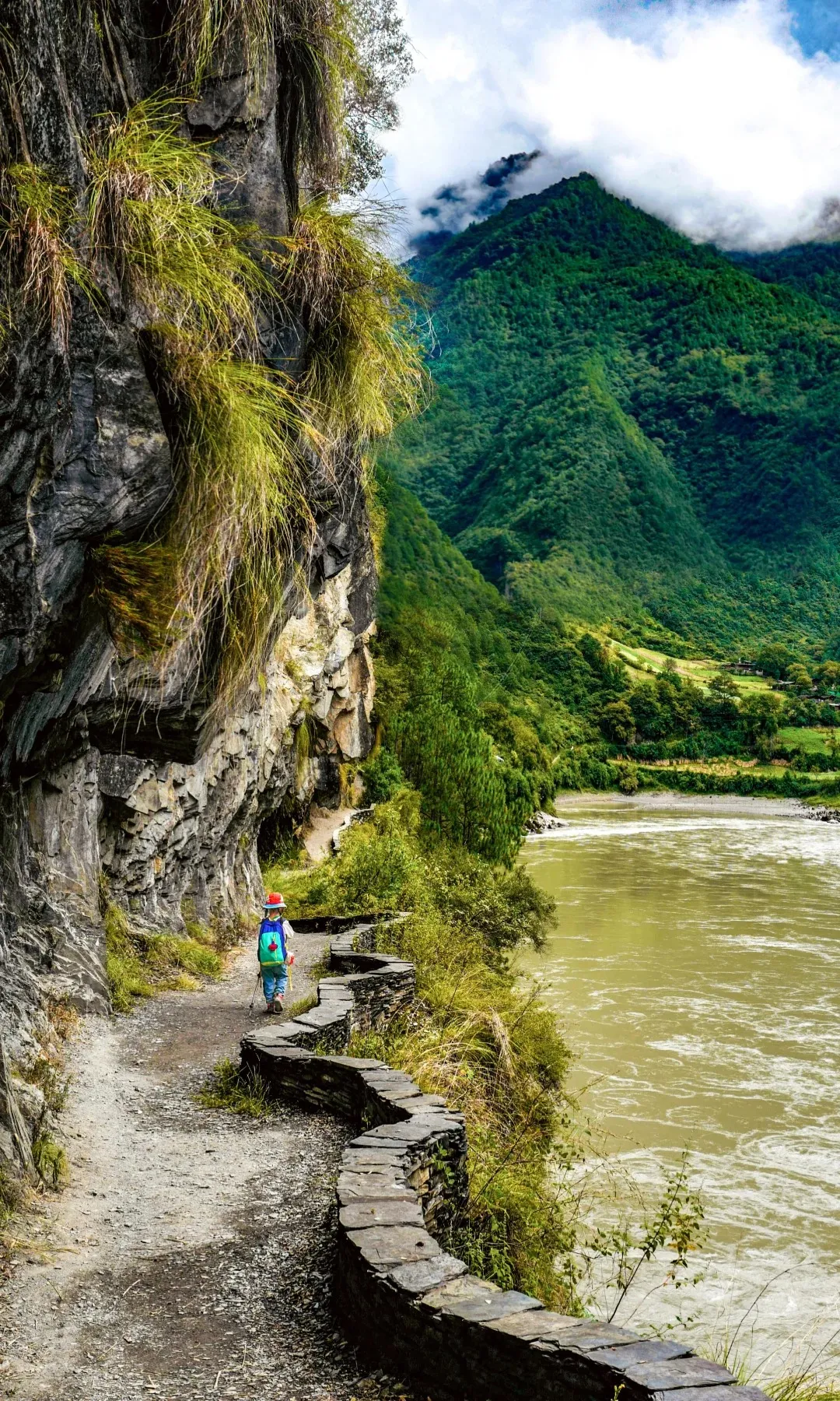 4a4ae9beabf9e42e2c77f93dd98ae2b0-sz_920148