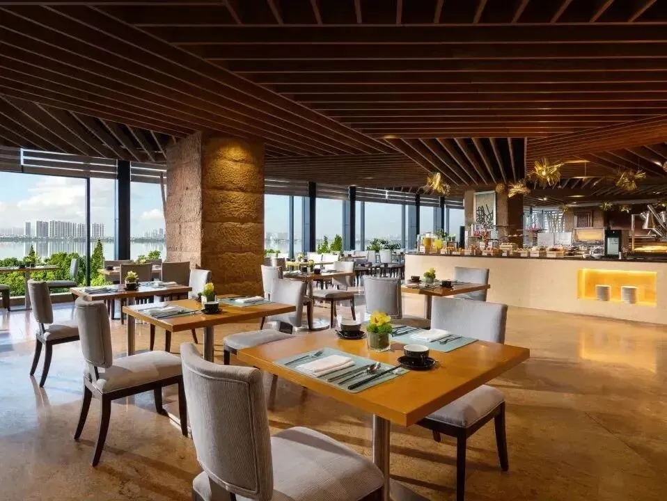 4e2053934ec00a4492bbad853b3bcf11-sz_128253