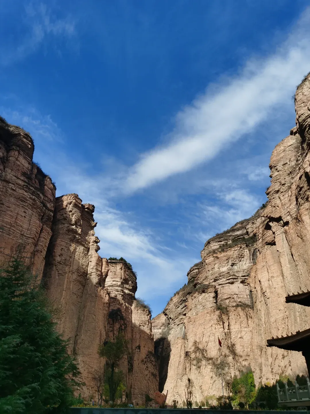 54fc4a5adc47f99751b21bb3f6eb8227-sz_2044338