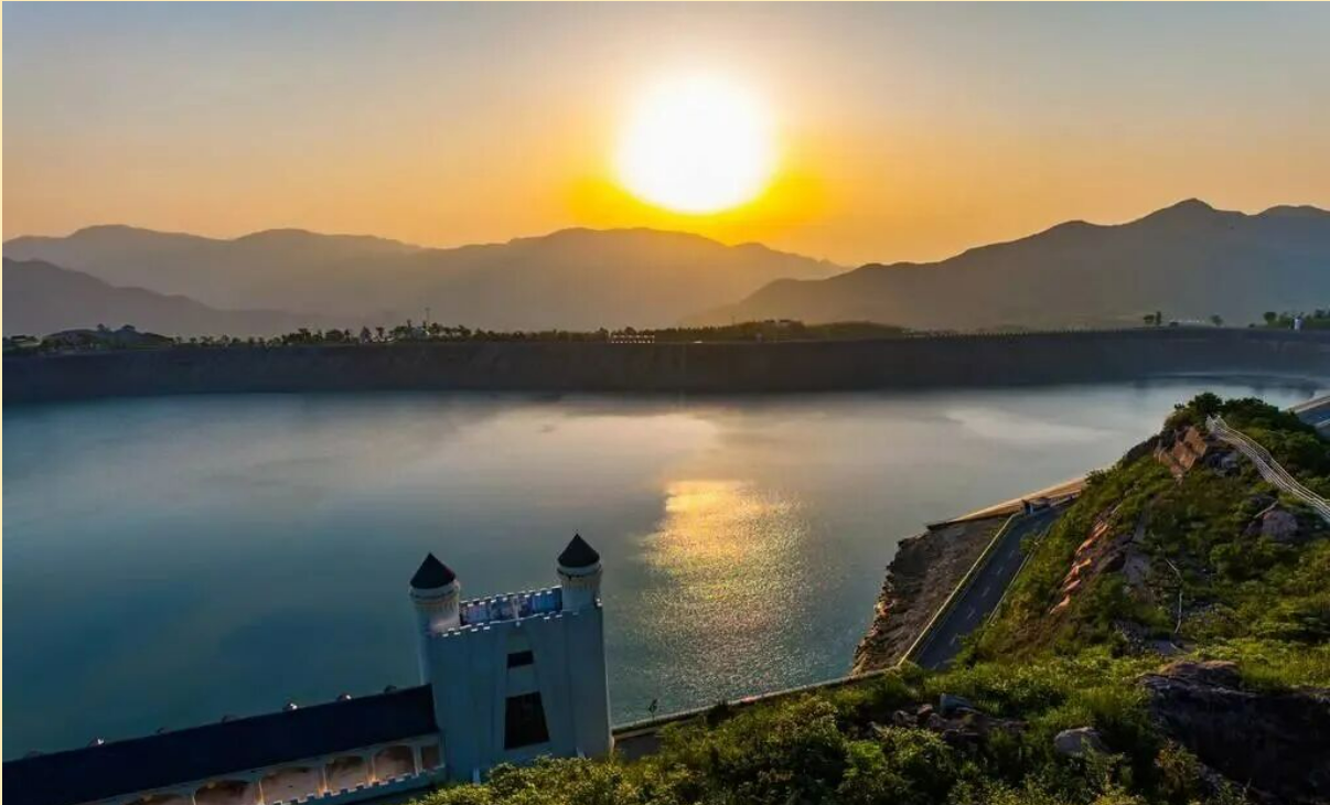 5c6483c57eb882209bde1c10b939ead8