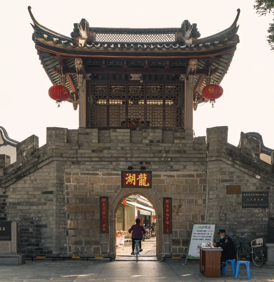 5e629804026ee2f3499e440d8ec1a563-sz_2285668-1