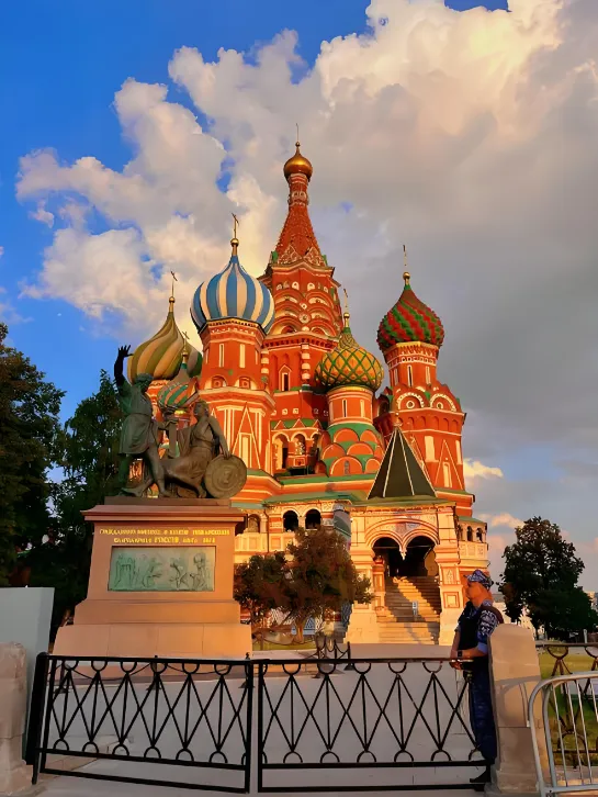 61d85baf3eb1e40e00e4ff4641ac6f24-sz_833428