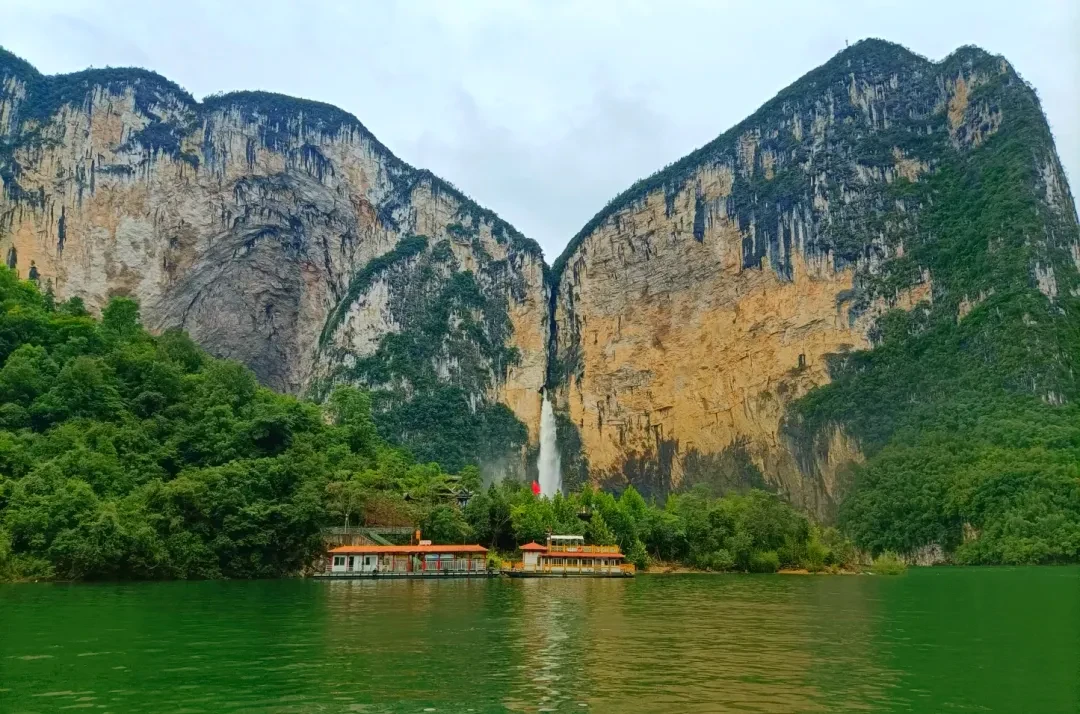 61f316ccb43309671e5f0347672ecb90-sz_2491794