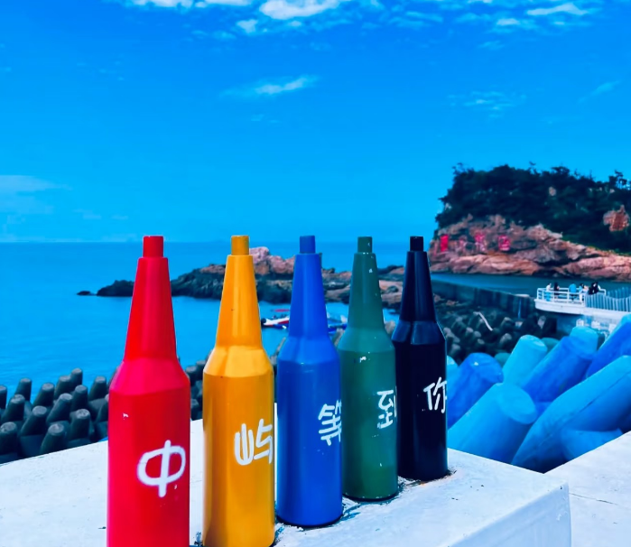 温州最美民宿【洞头岩海山居】住半山腰独栋石头小别墅，泳池海景全都有，免费棋牌唱歌泳池，还有沙滩烧烤等你来~~