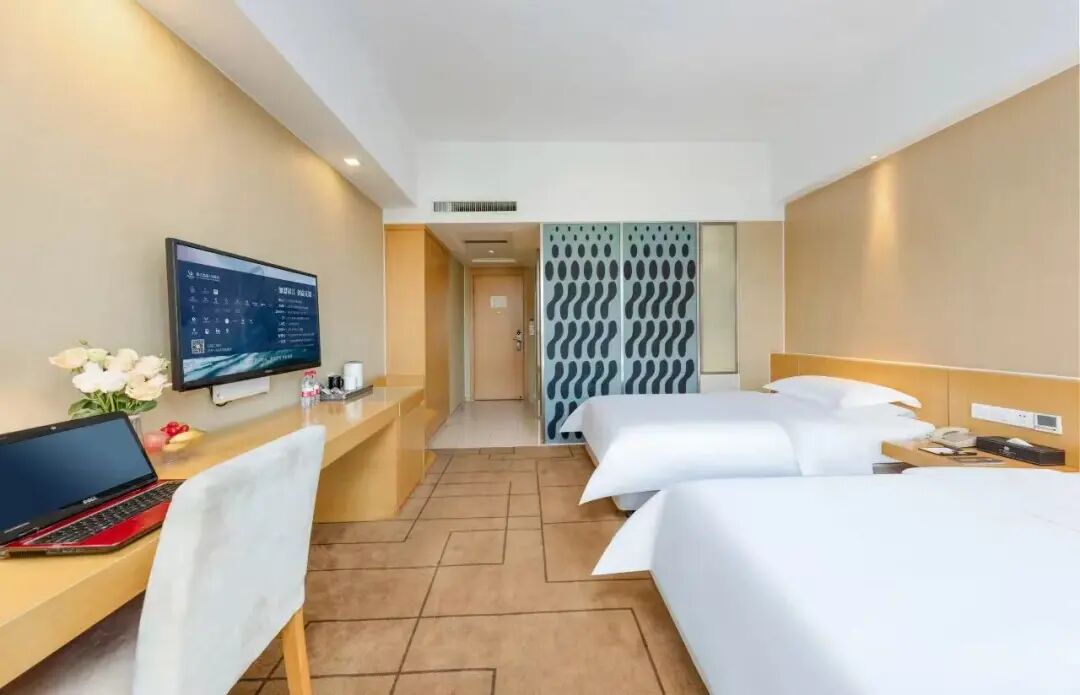 🔆无锡江阴-四星花花世界『五花锦江都城/维也纳·赏樱鼋头渚-船游双山岛』自助早餐，打卡飞马水城，双山岛坐船，张家港山歌馆，鹅鼻嘴公园等，2早4正，纯玩3天399《全程大巴，全程导游》