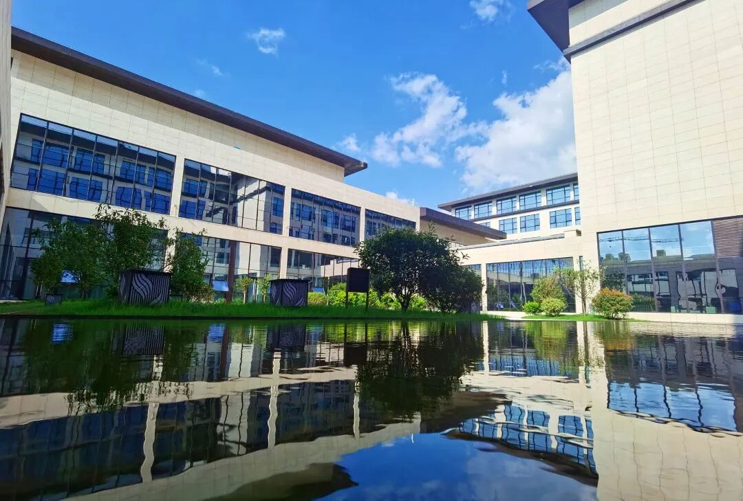 春季特惠~499元‖扬州瘦西湖 ‖“央妈推荐”镇江西津渡◆2晚品牌五星『园博君澜酒店』◆包含2正2早◆免费棋牌◆豪华KTV◆纯玩三日