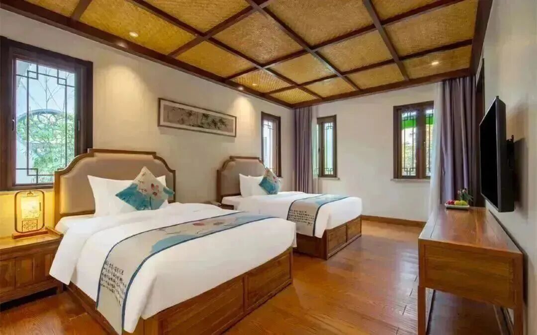 2026【灯火南浔|春意缱绻|博阳开元名庭酒店】三天纯玩499元起，享2早4正，2晚江南宅院住宿，免费棋牌KTV，步行10米可达南浔古镇！