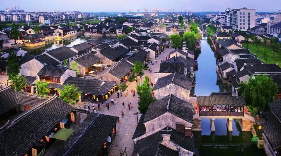 【超值预售·国际品牌】10万㎡江南园林打造国风版“生态度假”·无锡梁鸿湿地丽笙度假酒店·3天2晚·599元/人丨含2早2晚餐&室内泳池&健身房等