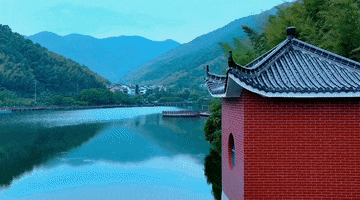 恭迎岁禧 湖州4日年夜饭套餐1199元丨享2088元年夜饭+4顿高标正餐，免费包厢棋牌、K歌。新春赴一场太湖畔江南风雅之约