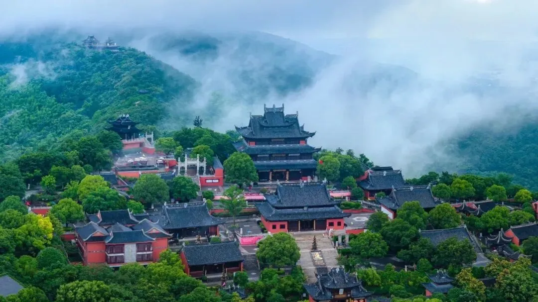 【苏州｜孙武书院罗浮酒店3天2晚自驾】399元起住进姑苏山水间，免费棋牌 KTV 步行可达“天然氧吧”穹窿山，登高祈福，赠送免费棋牌+K歌，近木渎古镇