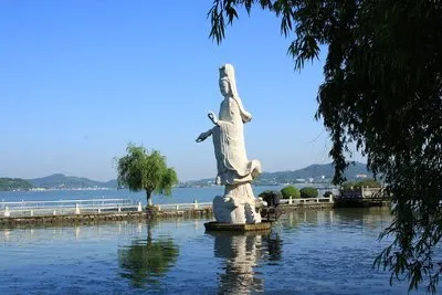 76e23a8a4a7b2e0fd03db739f2190a69-sz_26288