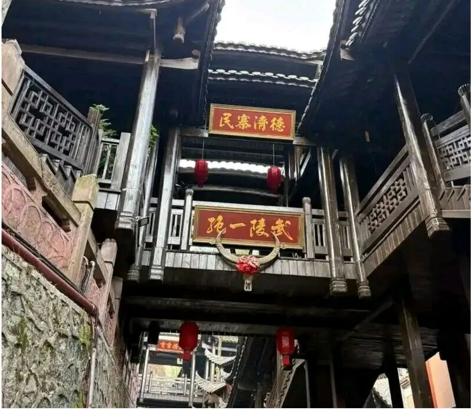 7a8783a5079a43296f7a9152a1d784a1