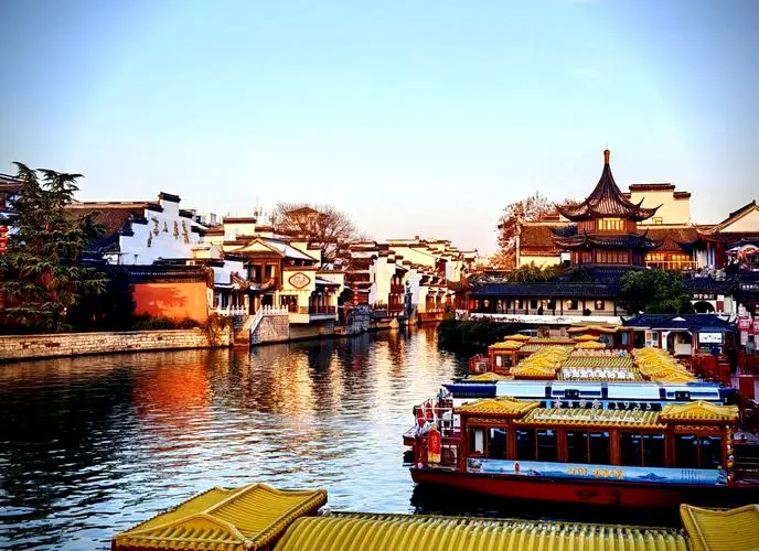 84ebb8308c44ff4e81e3e18f16f865e3-sz_79984