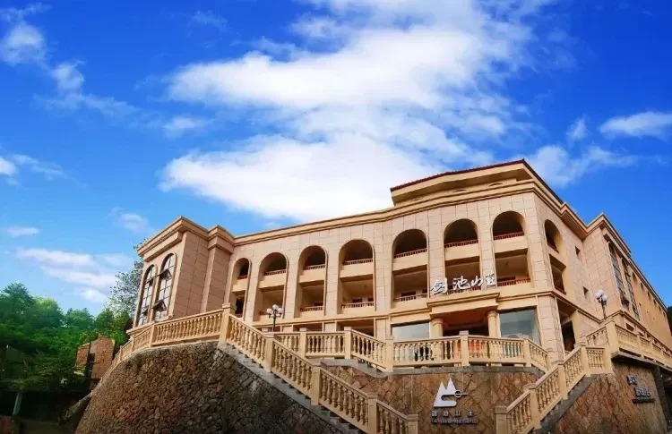 85676c738a060d9054c3f594fe289fa3-sz_703553