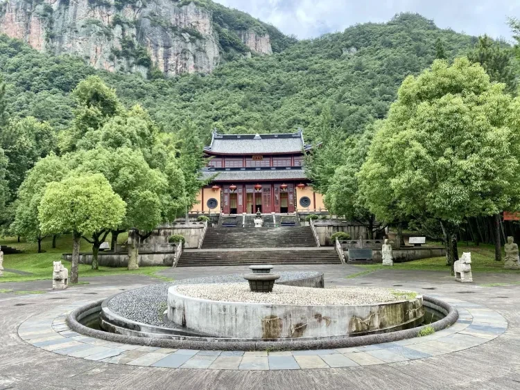 8aab9427a244ef29338940ff04cbc74a-sz_626387