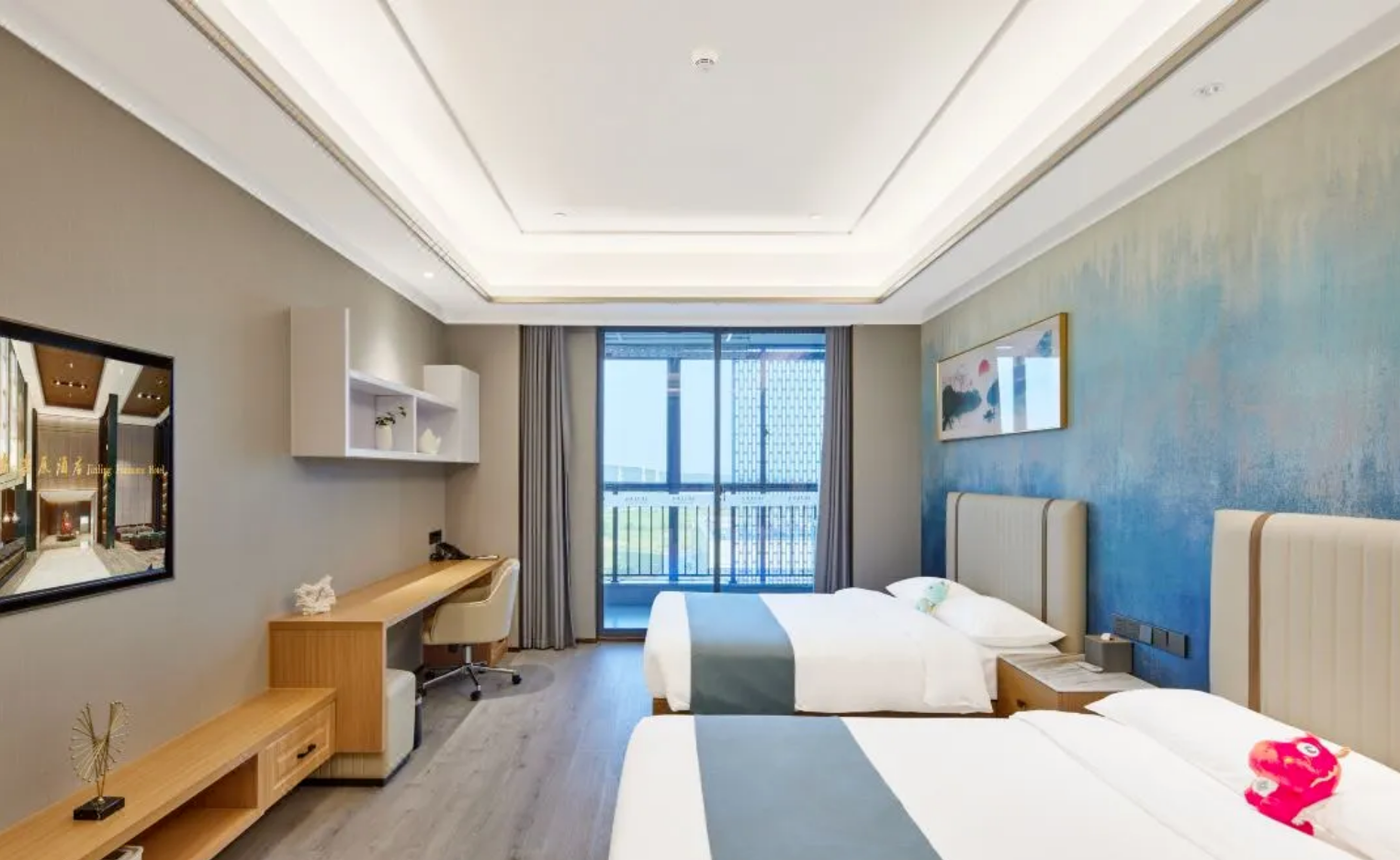 8d5f4a8575e164643cf704dae511aa75