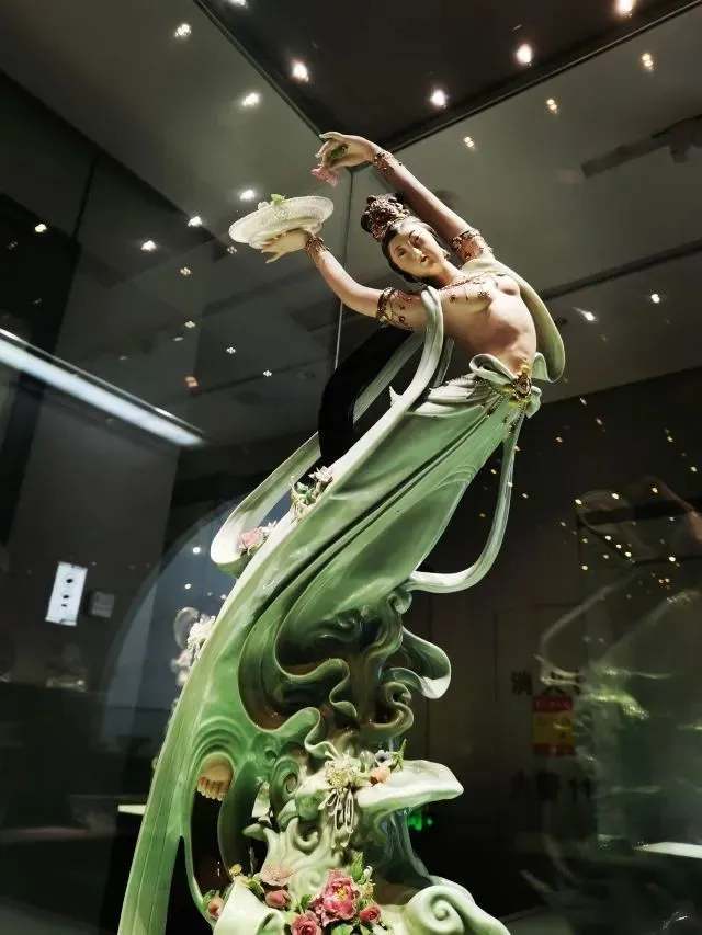 942ef1be69d845a386162ec1a6719475-sz_72465