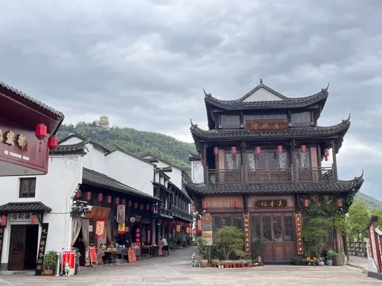 9a9e20135323f390ab4eb18af34def30-sz_1563547