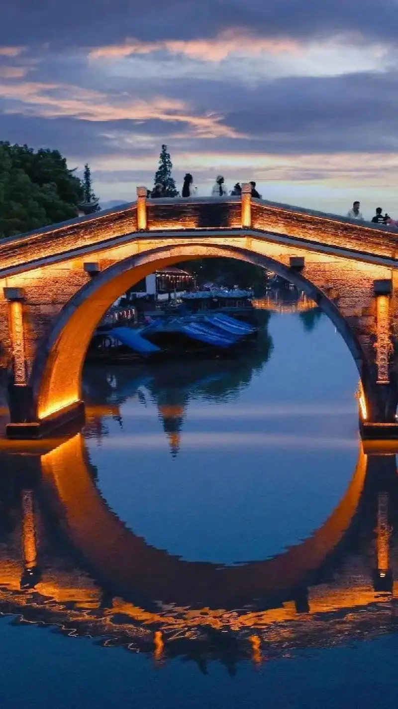 9afbfee31e200db6d6fb1436d57fde9f-sz_130085