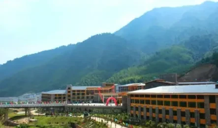 ad1ef650bec1667eff366ebeacf621c7-sz_251675