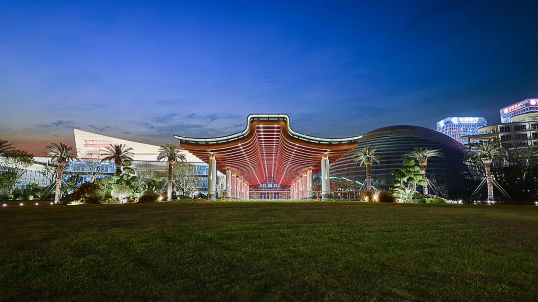 adb6538f277b8edab359746af65c2687-sz_484666