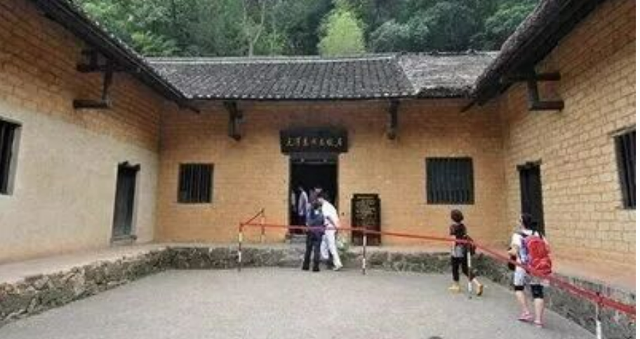 b3461dabfc263c2ca12e41e4fadf76d8