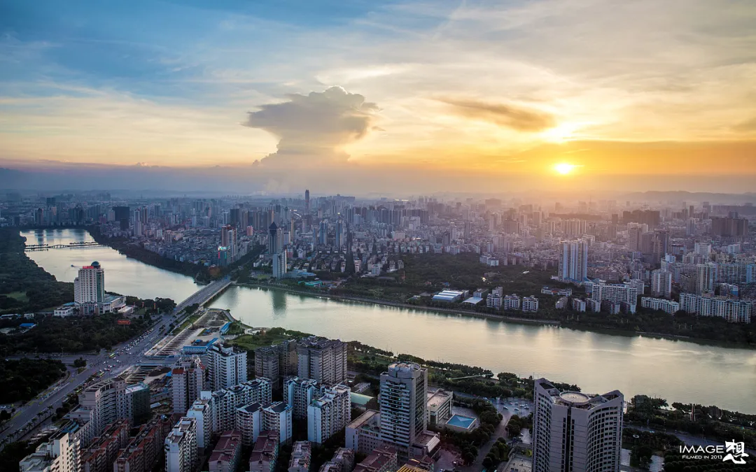 b48a059c9a3ab8bc34b4de9c773fcadd-sz_600341