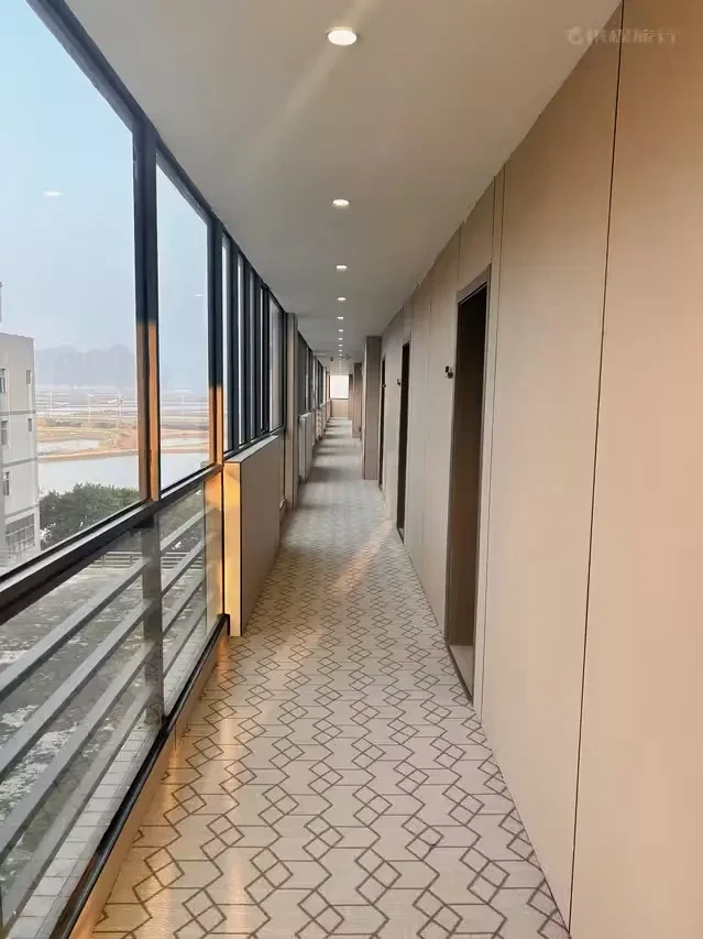 b575a7cf20ea31d64444e418bd659eae-sz_115155