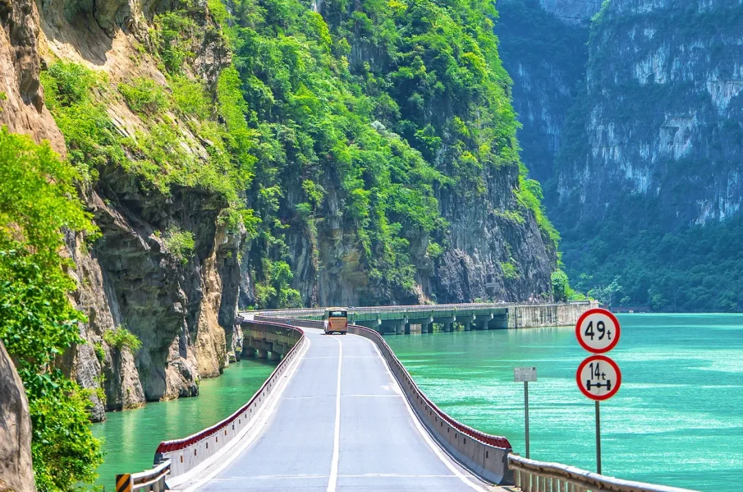 bee89aa5761a78efdbf036ccbf587edf-sz_3445172