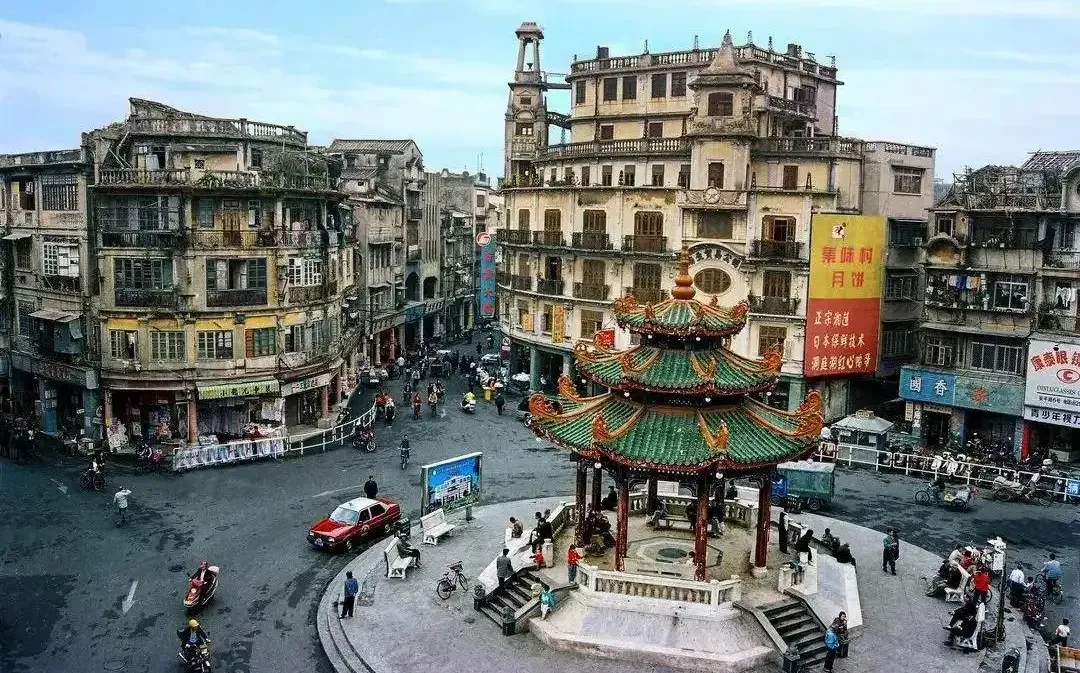 c55950a2be817f588f37b9bae4b6eb3e-sz_1830319