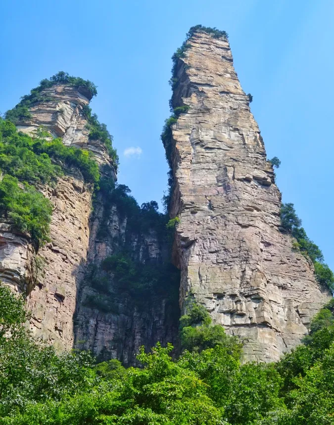 c6d1644451db34e82fb8b31b730c2117-sz_390989