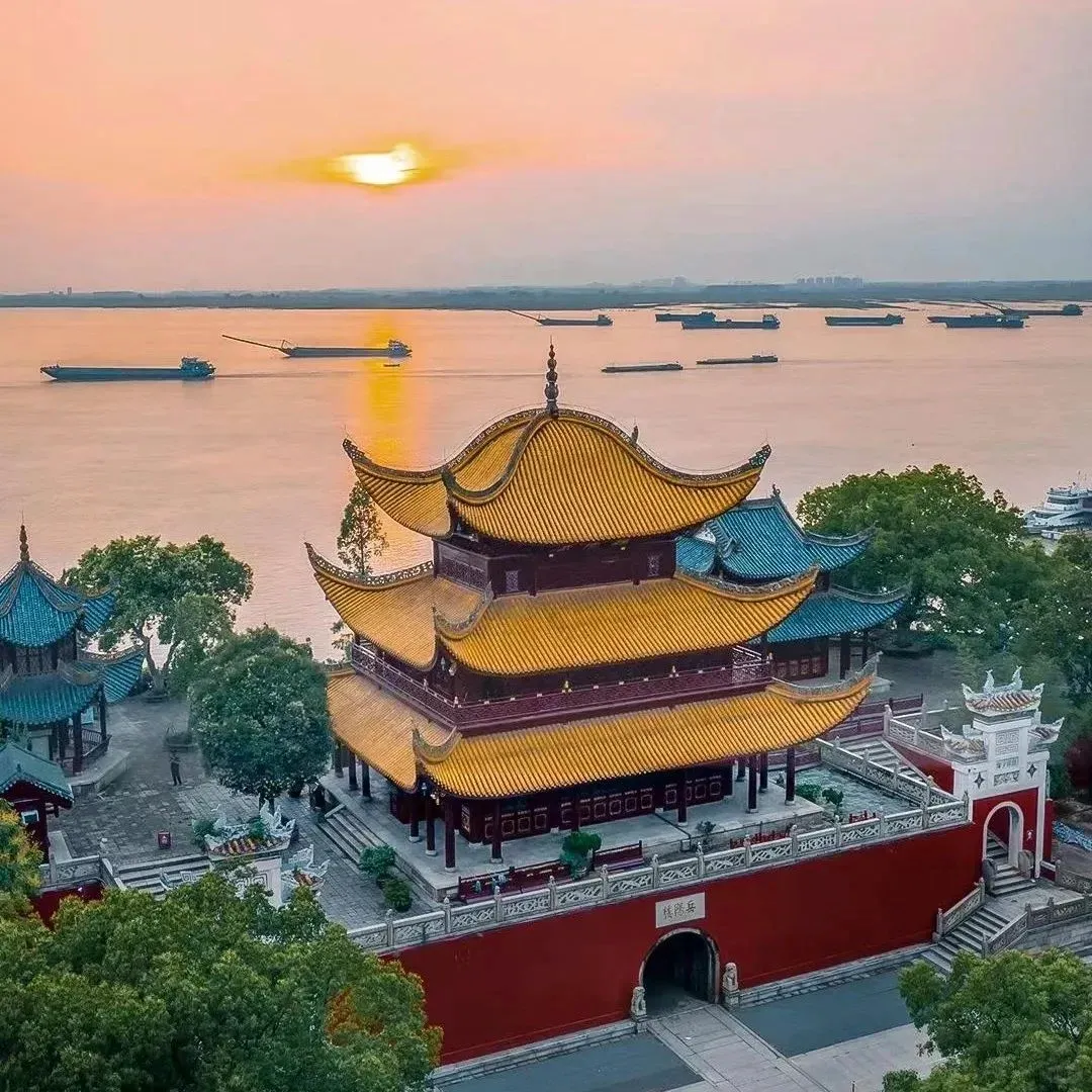 cc03df4ce3f639d7f160b8da4c0f4ee5-sz_1925938