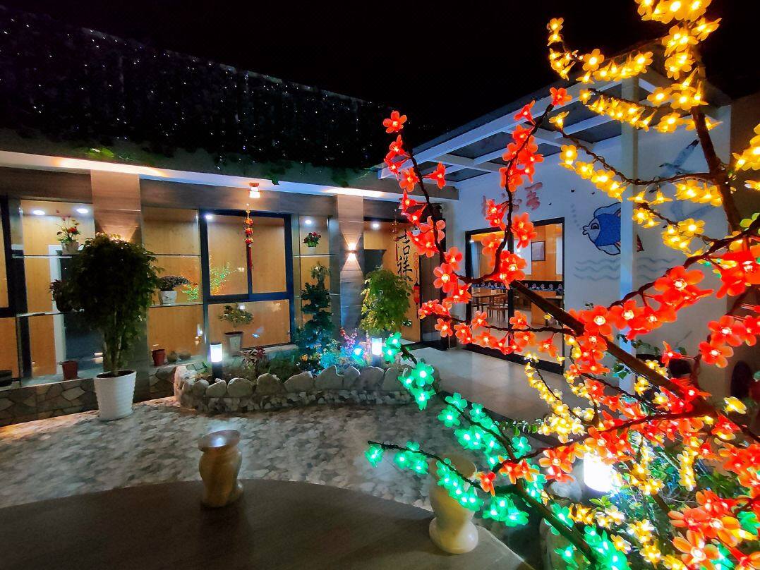 d6ee5f3330ca97ada3015b85ba6a245a-sz_179290