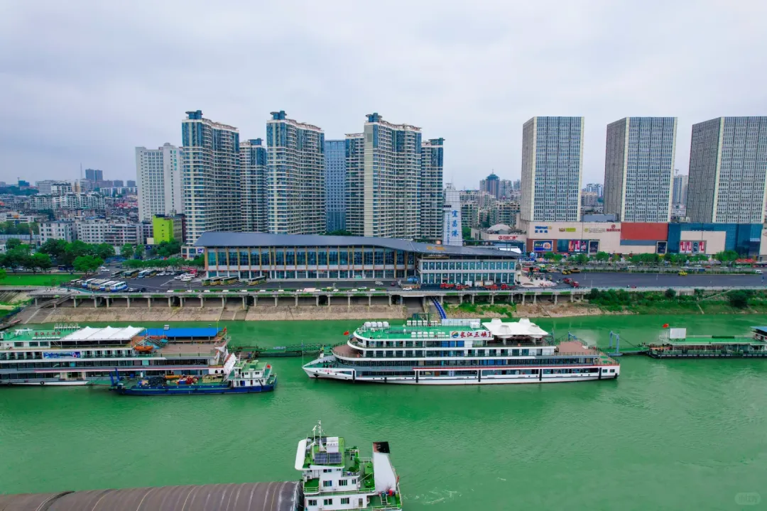 ecc0389d3d241f58ed6539fab6da2496-sz_2660671