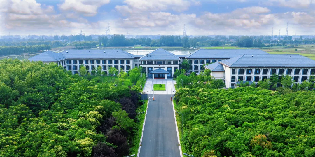 fbd58950bd470bd93d4ac088a30edce1-sz_751989-1