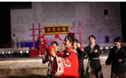 fdd00ed2c00dcea3aeff6bff83fd590f-sz_357385