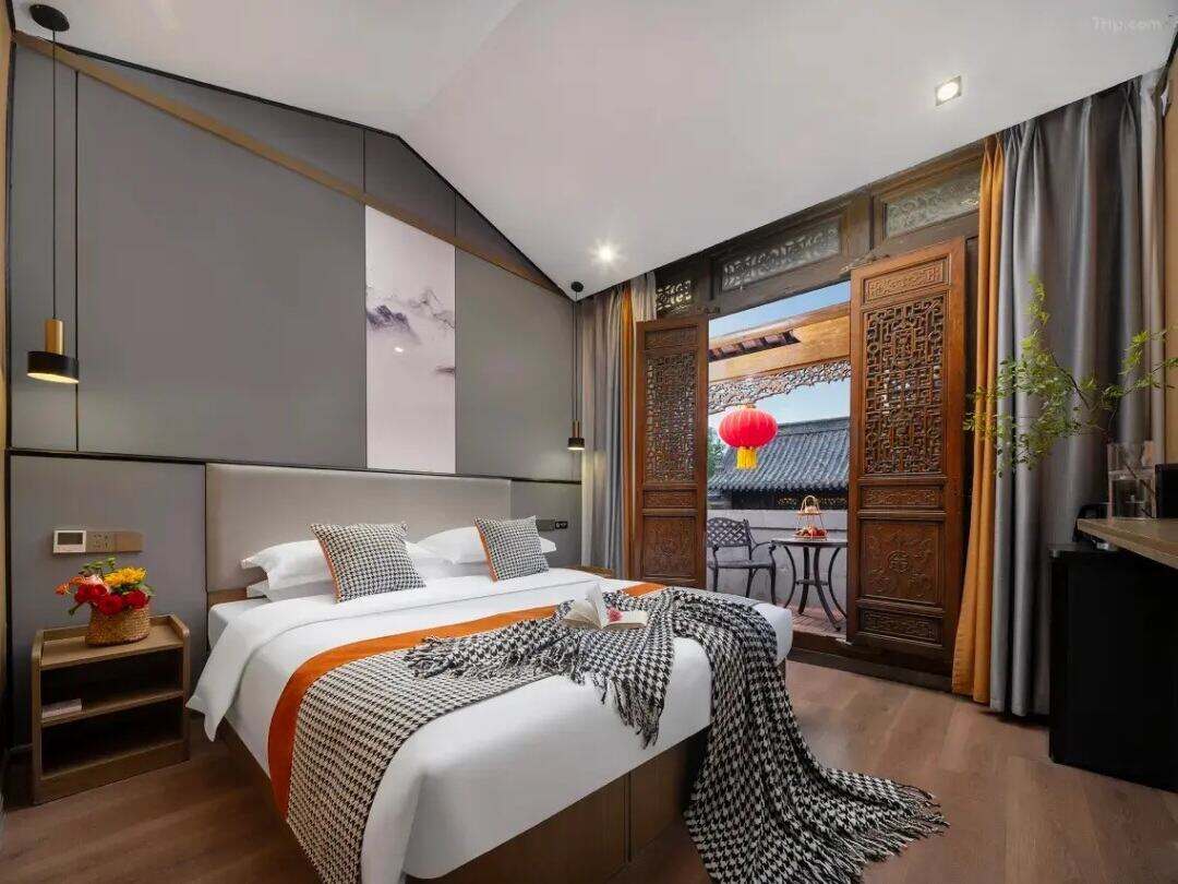 00000000AjSqTjuLtODoerHt